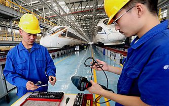 &ldquo;復興號&rdquo;提速在即 鐵路人保駕護航