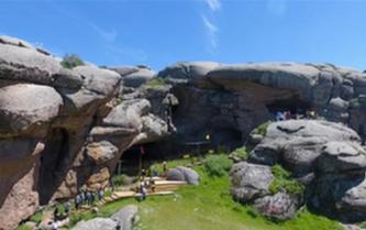 中國(guó)考古重大發(fā)現(xiàn)&ldquo;通天洞&rdquo;成新疆熱門旅游目的地