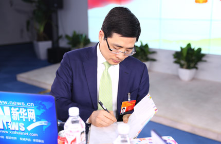 從中國(guó)制造到中國(guó)智造的轉(zhuǎn)型過(guò)程中要認(rèn)識(shí)到制造業(yè)的外移問(wèn)題帶來(lái)的影響。