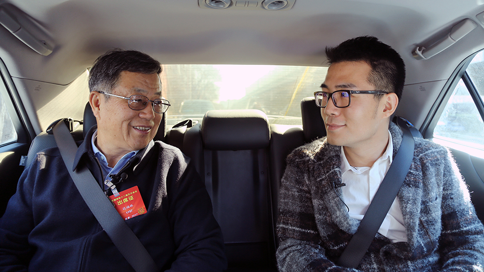 遲福林:關切國際形勢變化 深化以經(jīng)濟轉(zhuǎn)型為目標的供給側(cè)結構性改革