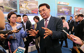 中科院院士集體參觀&ldquo;砥礪奮進的五年&rdquo;成就展