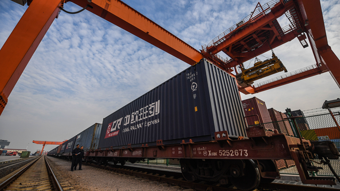 新華微評(píng)&middot;學(xué)習(xí)筆談：這個(gè)&ldquo;世界市場(chǎng)&rdquo;，潛力硬核！