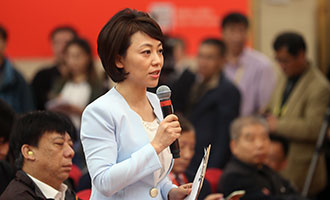 中央電視臺、中國國際電視臺記者提問