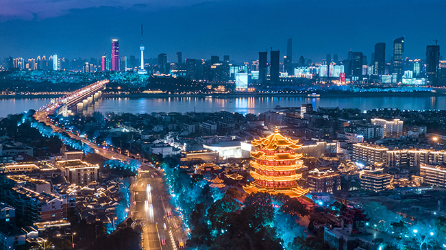 嗨，我是武漢，我是追夢(mèng)人！