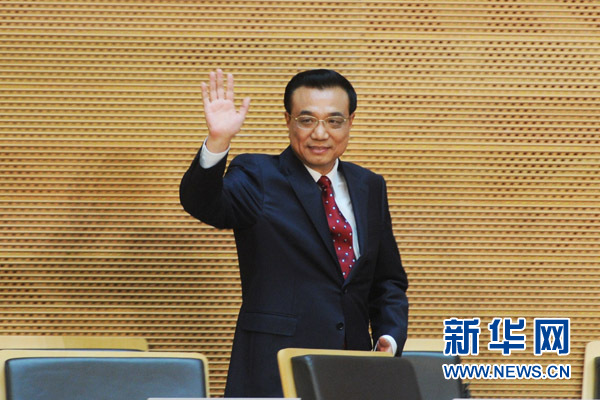 5月5日，中國國務院總理李克強在位于亞的斯亞貝巴的非洲聯(lián)盟總部發(fā)表題為《開創(chuàng)中非合作更加美好的未來》的演講。 新華社記者 謝環(huán)馳 攝 