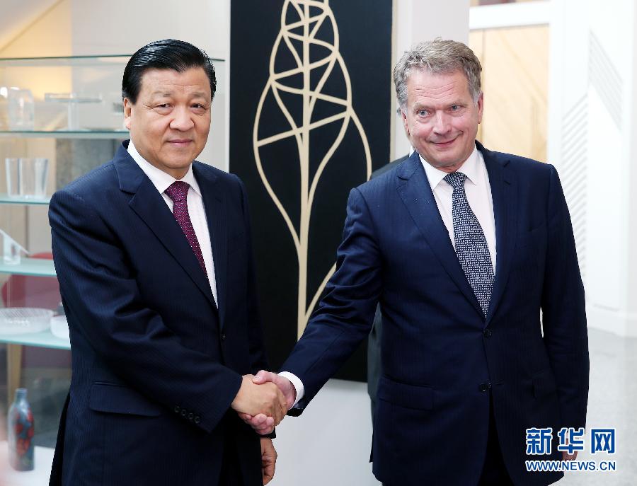 6月12日，中共中央政治局常委、中央書(shū)記處書(shū)記劉云山在赫爾辛基會(huì)見(jiàn)芬蘭總統(tǒng)尼尼斯特。 新華社記者姚大偉攝