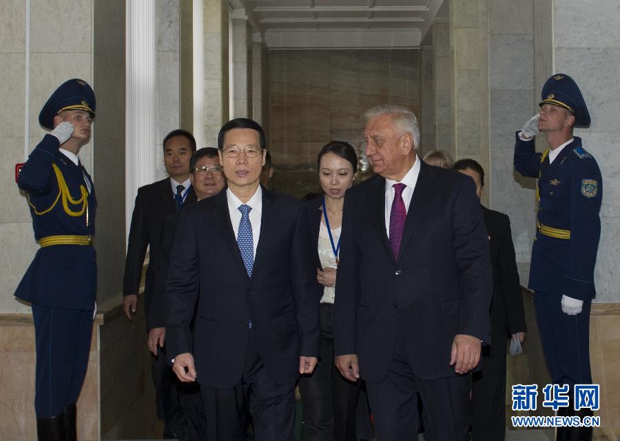 9月27日，應邀訪問白俄羅斯的國務院副總理張高麗在明斯克同白俄羅斯總理米亞斯尼科維奇舉行會談。 新華社記者王曄攝