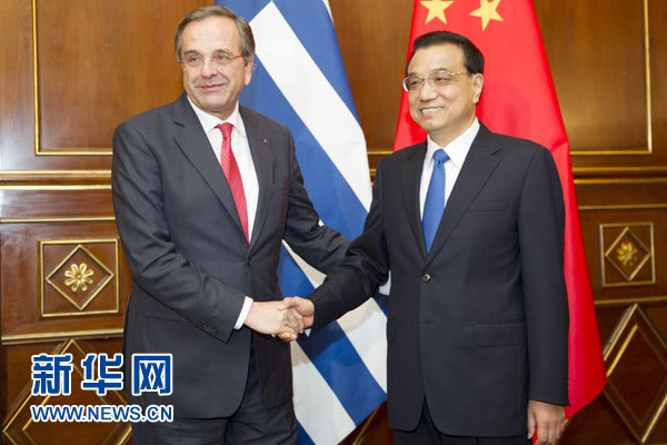 10月16日，中國國務(wù)院總理李克強(qiáng)在意大利米蘭會(huì)見希臘總理薩馬拉斯。 新華社記者 謝環(huán)馳 攝