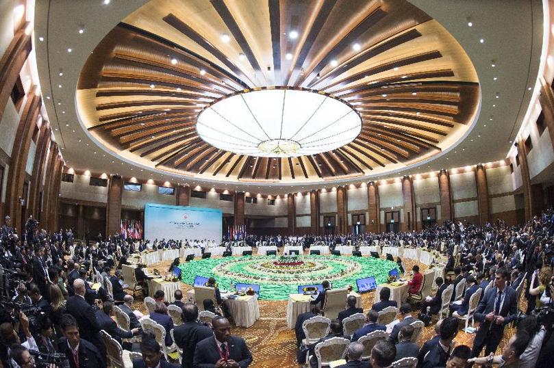  11月13日，中國國務院總理李克強在緬甸內比都出席第九屆東亞峰會。 新華社記者 王曄 攝