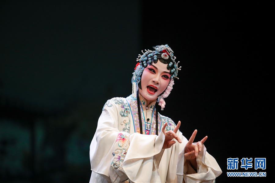 （國際）（8）&ldquo;中國紅&rdquo;海外閃爍 慶春節年味正濃