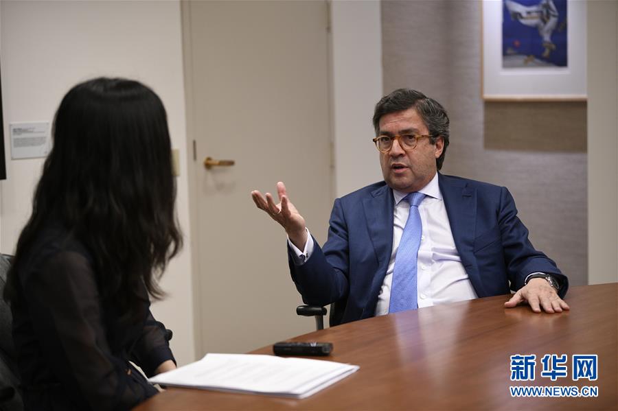 (國際·“一帶一路”高峰論壇·圖文互動)(2)專訪:“一帶一路”框架下中拉合作空間廣闊——訪泛美開發銀行行長莫雷諾