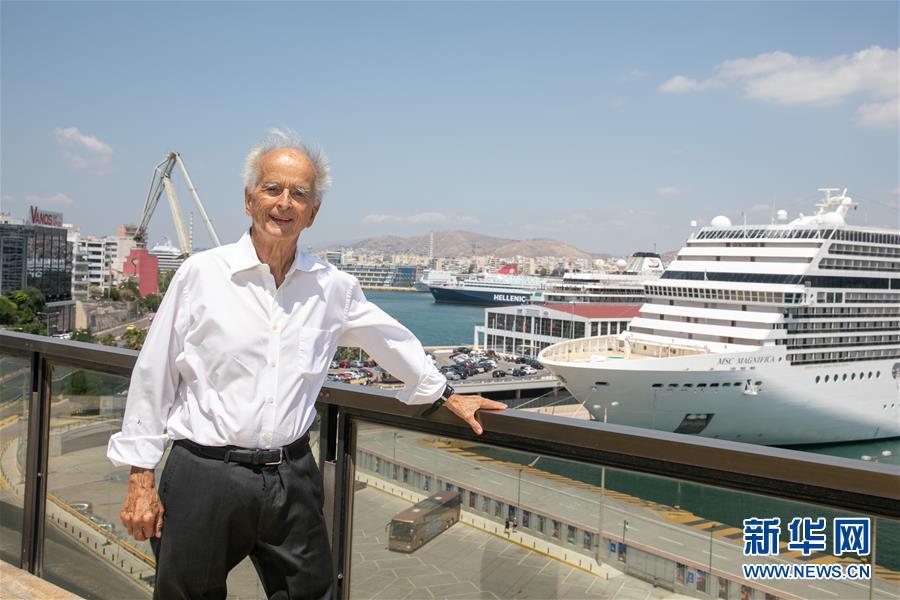 （國(guó)際&middot;圖文互動(dòng)）中國(guó)70年發(fā)展成就斐然&mdash;&mdash;訪希中協(xié)會(huì)會(huì)長(zhǎng)博塔米阿諾斯