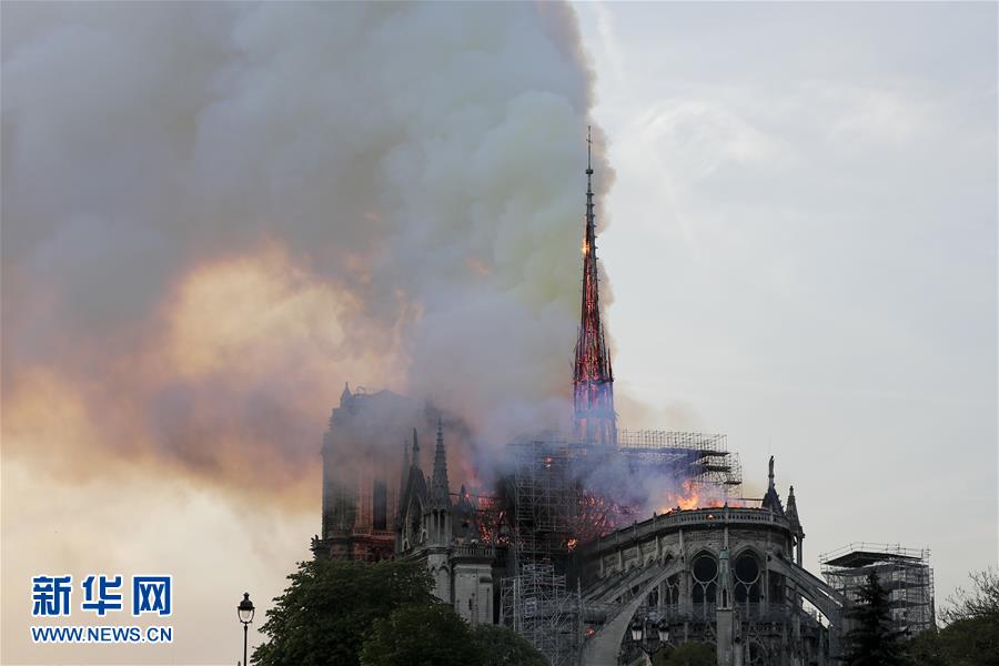 (國際)(3)馬克龍承諾5年內完成巴黎圣母院重建工作