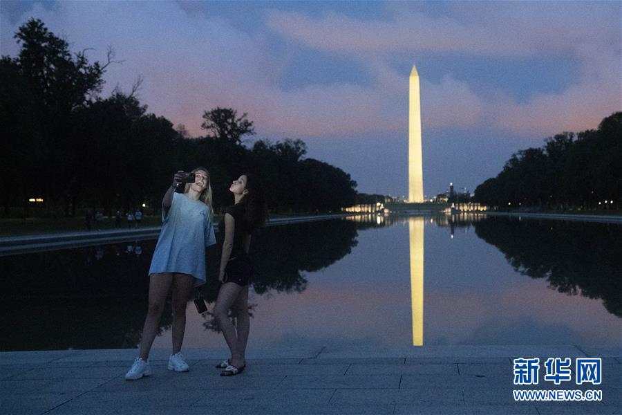 （國(guó)際疫情）（3）約翰斯&middot;霍普金斯大學(xué)：美國(guó)新冠確診病例累計(jì)超160萬(wàn)例