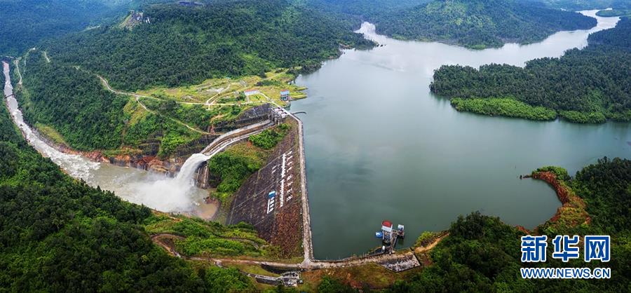 （國(guó)際&middot;圖文互動(dòng)）（1）通訊：踐行綠色發(fā)展　持續(xù)造福民生&mdash;&mdash;記中國(guó)華電柬埔寨額勒賽水電站項(xiàng)目