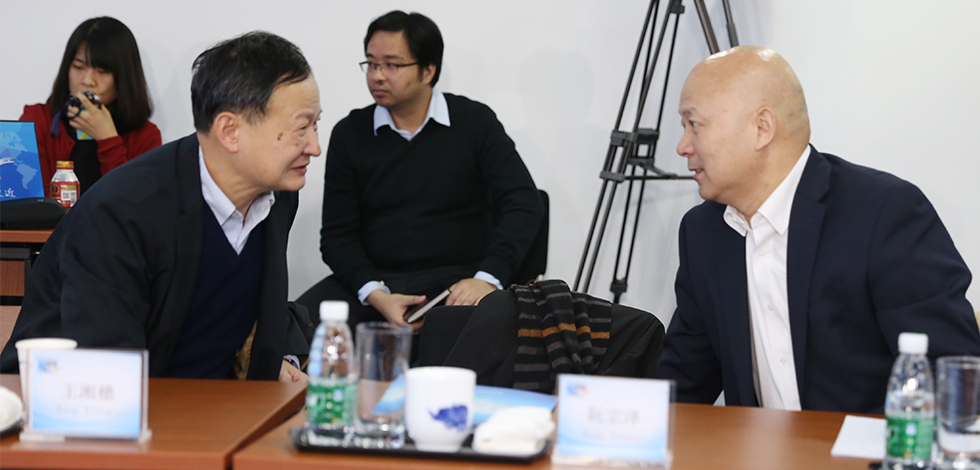 新華網第六屆&ldquo;縱論天下&rdquo;國際問題研討會嘉賓交流